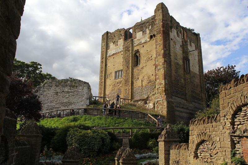 free-day-out-surrey-guildford-castle